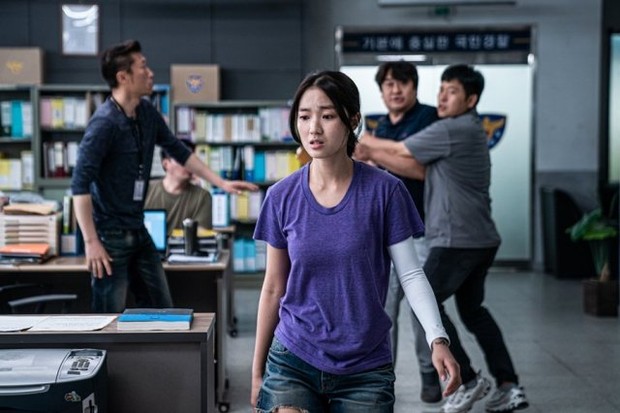 Scene Film The Girl on a Bulldozer